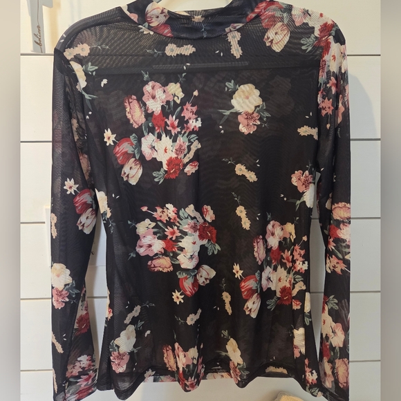 Black Mesh Floral Print Long Sleeve Top - Picture 6 of 6